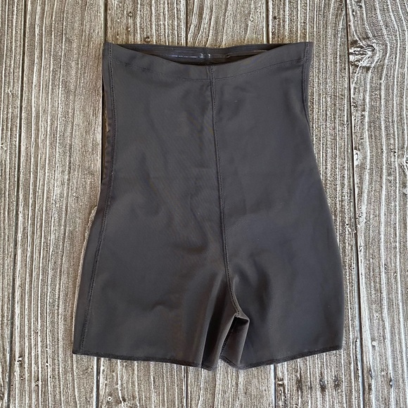 High Waisted Shaper Tummy Control Faja Shorts - Picture 7 of 8